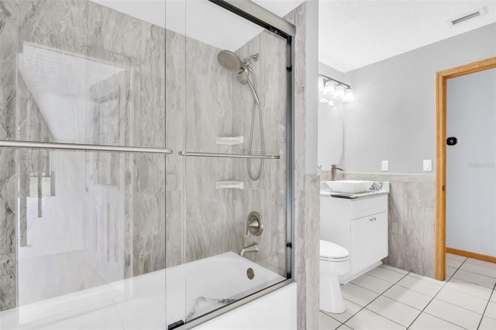 For Sale: $425,000 (3 beds, 2 baths, 1912 Square Feet)