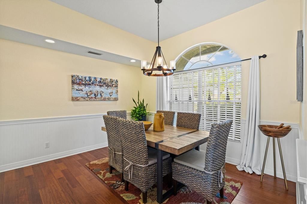 待售: $415,000 (3 贝兹, 2 浴室, 1831 平方英尺)