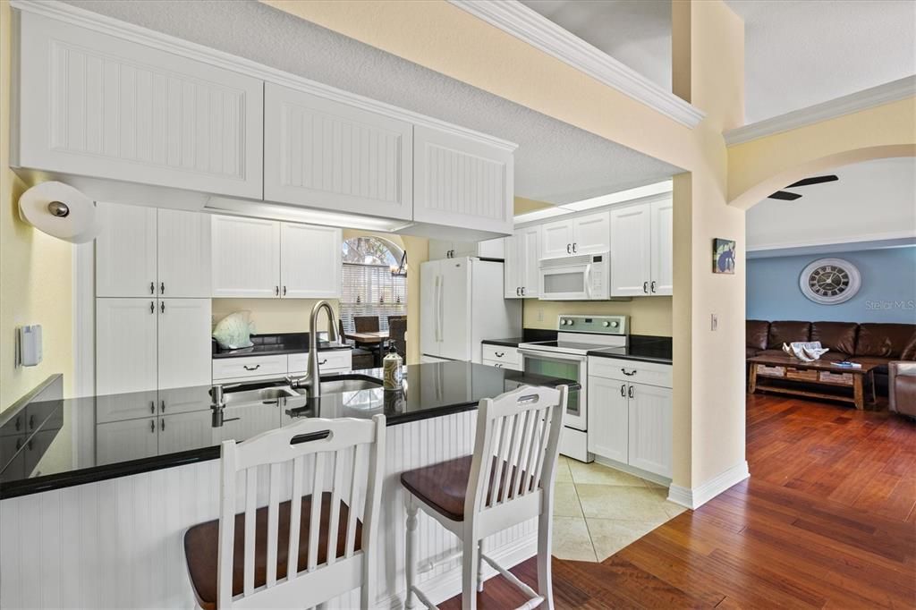 待售: $415,000 (3 贝兹, 2 浴室, 1831 平方英尺)