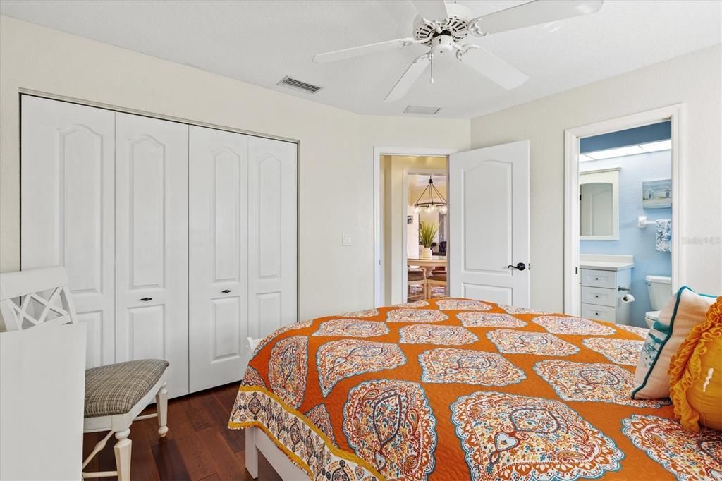 待售: $415,000 (3 贝兹, 2 浴室, 1831 平方英尺)