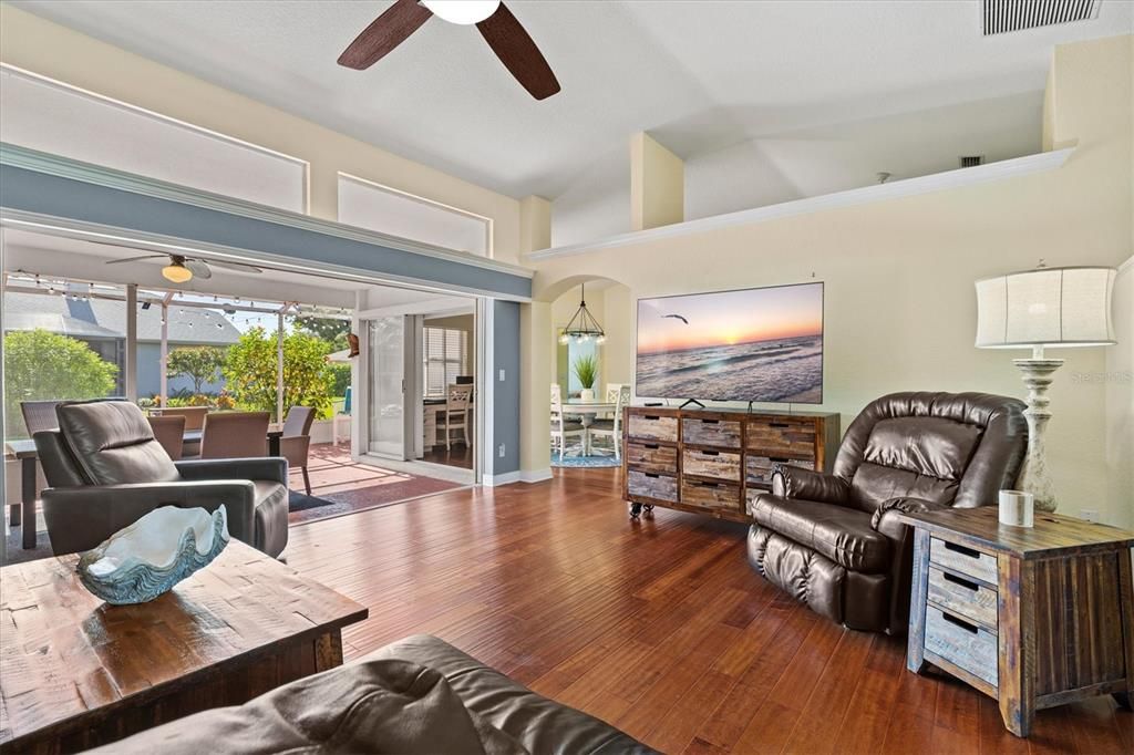 待售: $415,000 (3 贝兹, 2 浴室, 1831 平方英尺)