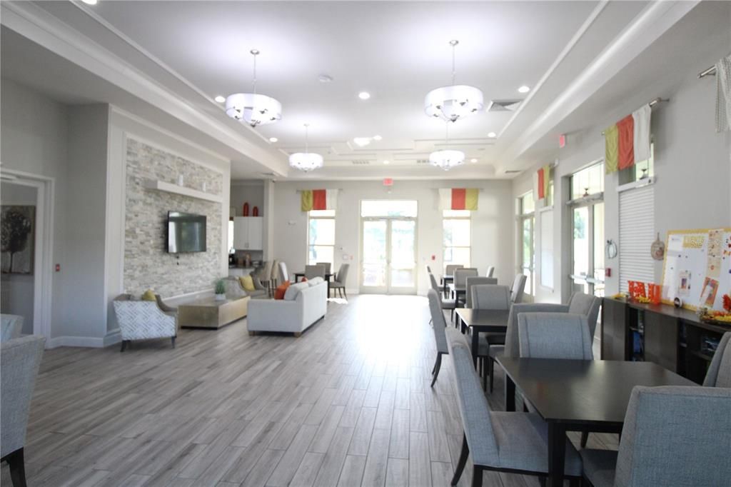 For Sale: $550,000 (4 beds, 3 baths, 3099 Square Feet)