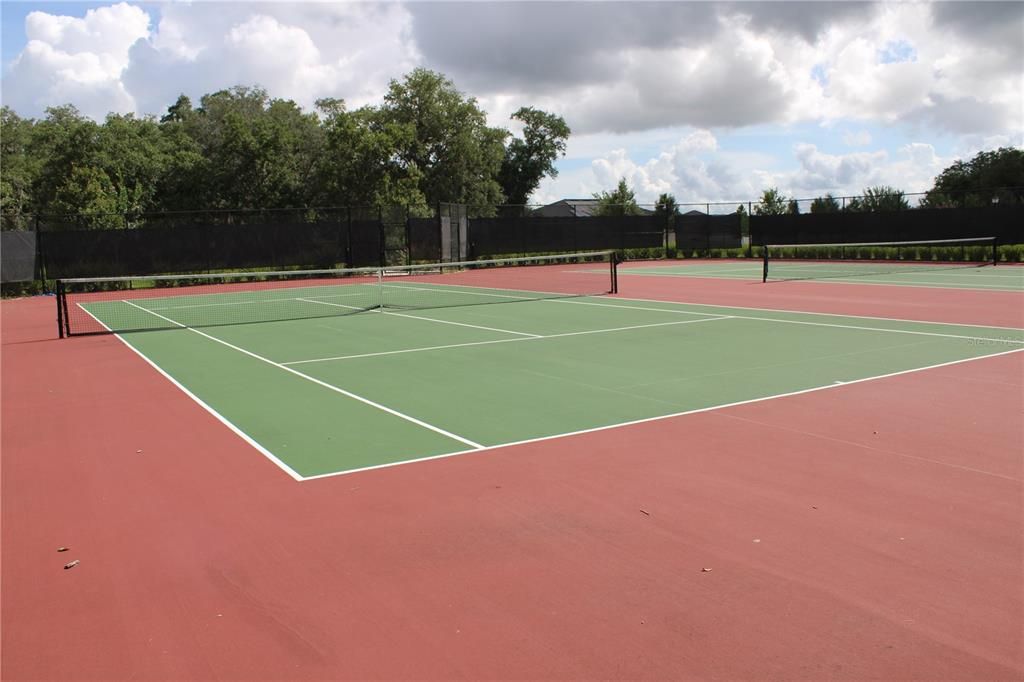 For Sale: $550,000 (4 beds, 3 baths, 3099 Square Feet)