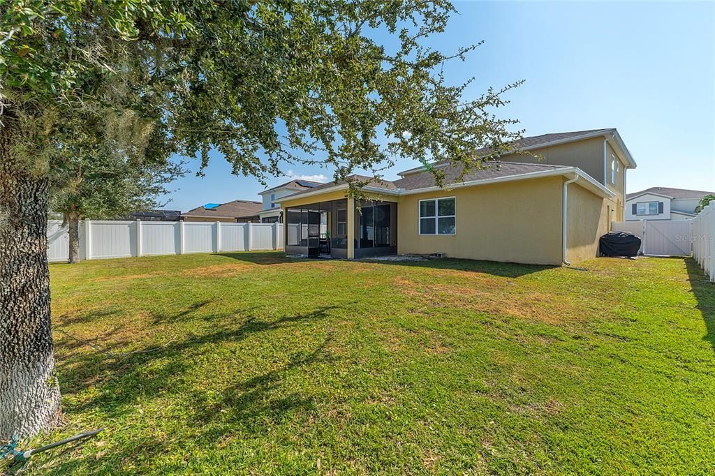 For Sale: $550,000 (4 beds, 3 baths, 3099 Square Feet)