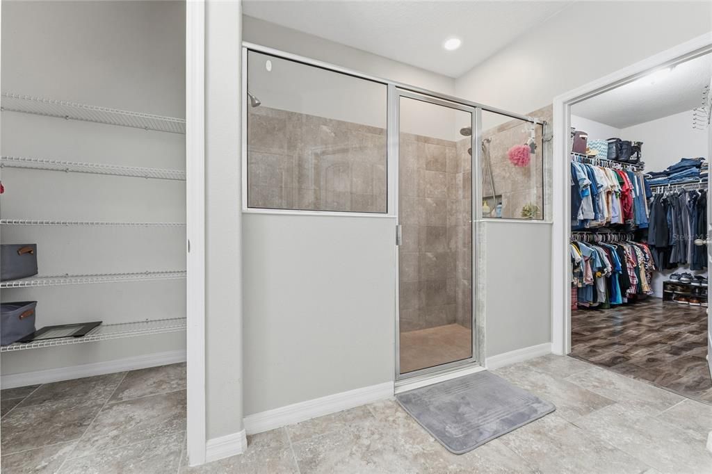 For Sale: $550,000 (4 beds, 3 baths, 3099 Square Feet)