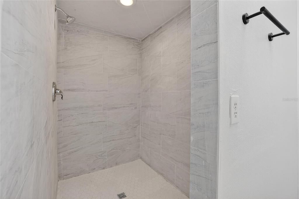 В аренду: $3,800 (3 спален, 2 ванн, 2142 Квадратных фут)