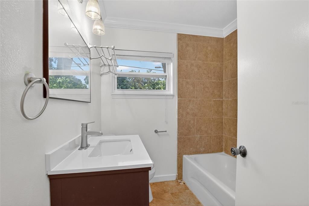 В аренду: $3,800 (3 спален, 2 ванн, 2142 Квадратных фут)