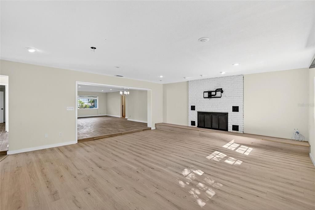 В аренду: $3,800 (3 спален, 2 ванн, 2142 Квадратных фут)