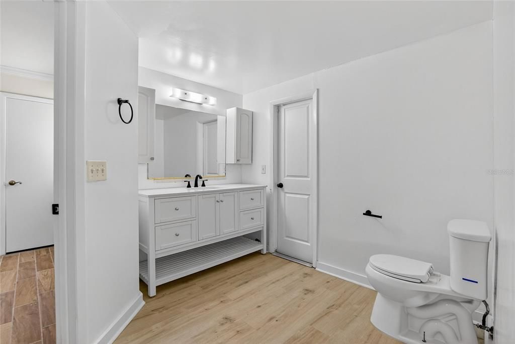 В аренду: $3,800 (3 спален, 2 ванн, 2142 Квадратных фут)