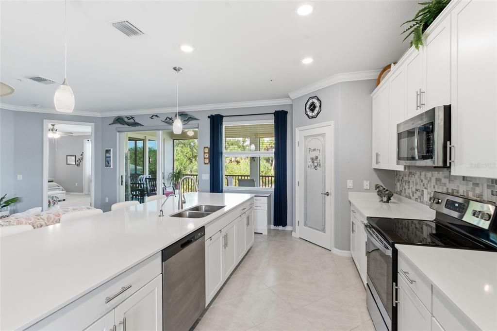 На продажу: $525,000 (3 спален, 2 ванн, 2222 Квадратных фут)