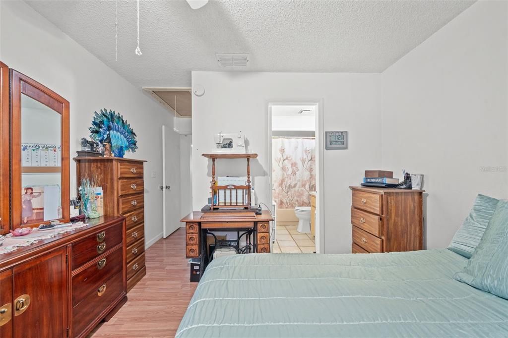 En Venta: $165,000 (2 camas, 2 baños, 927 Pies cuadrados)