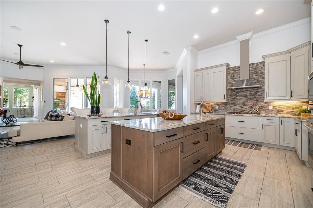 En Venta: $2,260,000 (4 camas, 4 baños, 4640 Pies cuadrados)