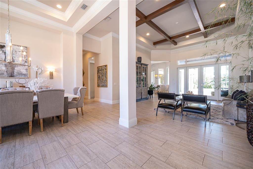 En Venta: $2,260,000 (4 camas, 4 baños, 4640 Pies cuadrados)