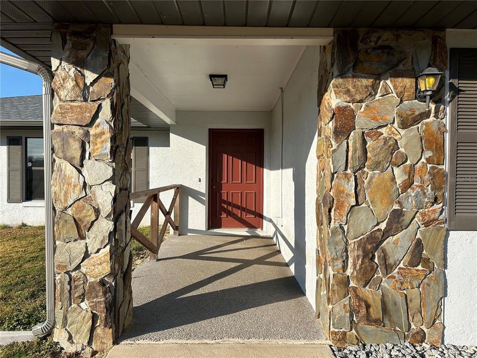 For Sale: $1,790,000 (3 beds, 2 baths, 2427 Square Feet)