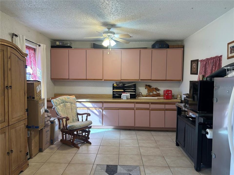 For Sale: $1,790,000 (3 beds, 2 baths, 2427 Square Feet)