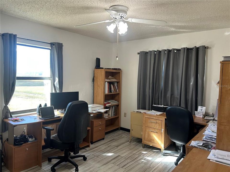 For Sale: $1,790,000 (3 beds, 2 baths, 2427 Square Feet)