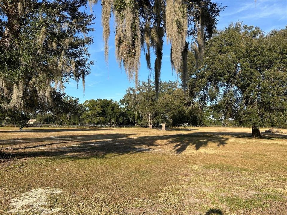 For Sale: $1,790,000 (3 beds, 2 baths, 2427 Square Feet)