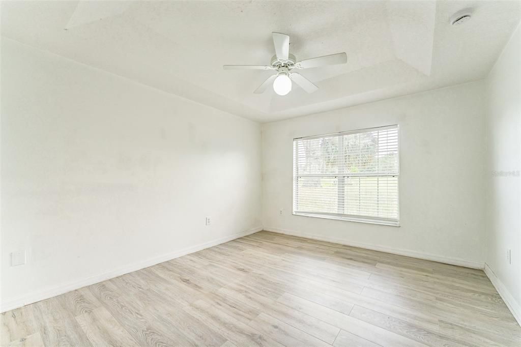 En Venta: $299,000 (3 camas, 2 baños, 1678 Pies cuadrados)