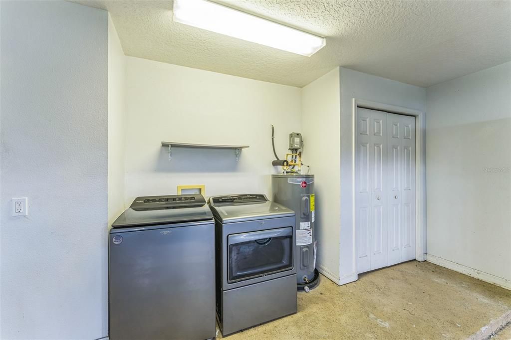 En Venta: $299,000 (3 camas, 2 baños, 1678 Pies cuadrados)