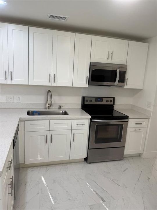 For Sale: $340,000 (3 beds, 2 baths, 1145 Square Feet)