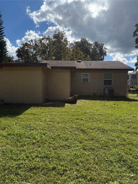 For Sale: $340,000 (3 beds, 2 baths, 1145 Square Feet)