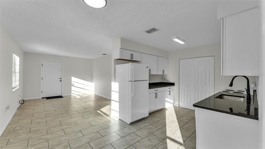 Active With Contract: $314,900 (4 beds, 0 baths, 1664 Square Feet)