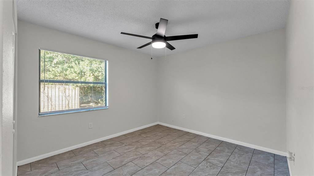 Active With Contract: $314,900 (4 beds, 0 baths, 1664 Square Feet)