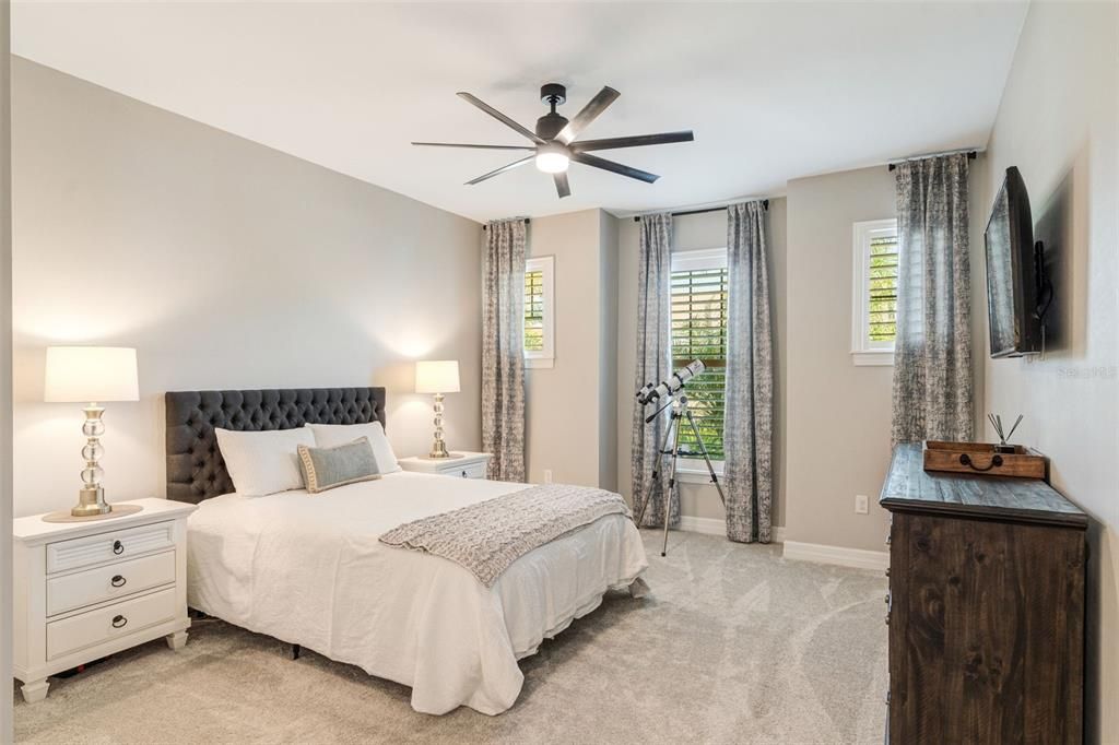 На продажу: $1,159,900 (4 спален, 4 ванн, 3709 Квадратных фут)