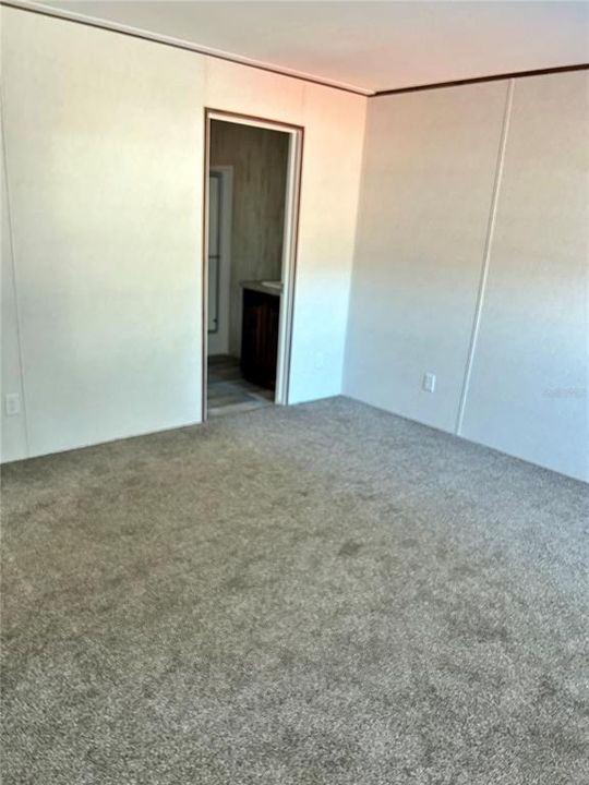 For Sale: $265,000 (3 beds, 2 baths, 1244 Square Feet)