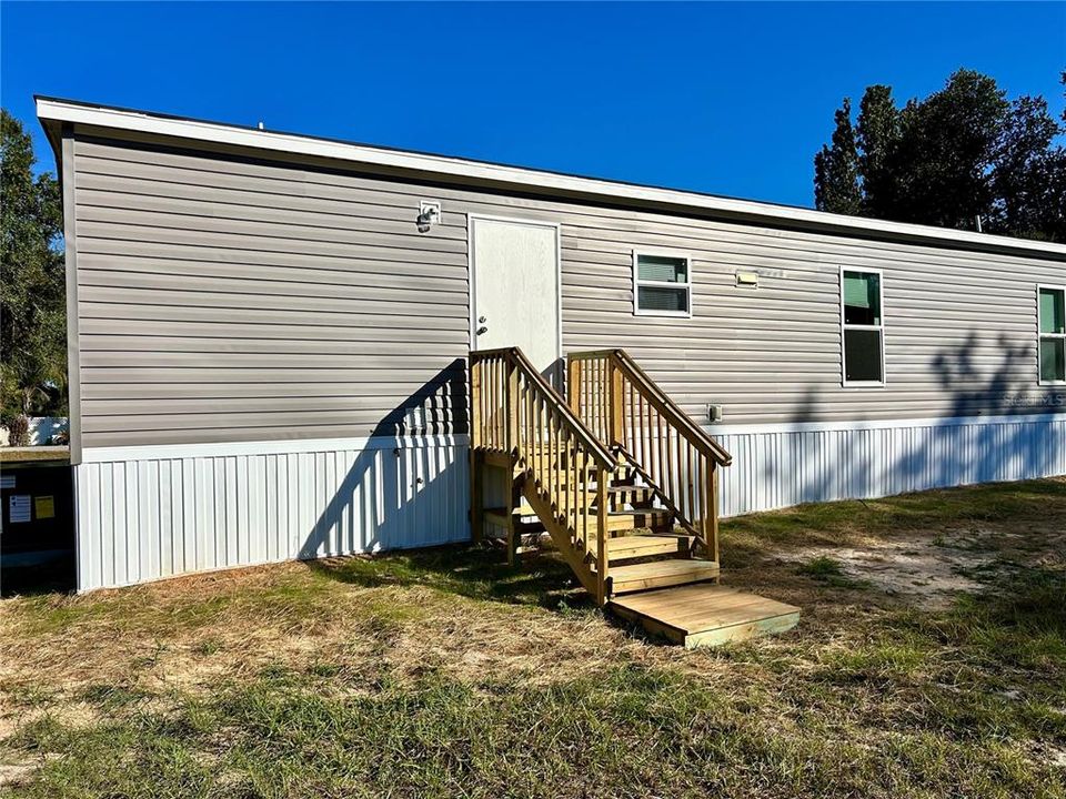 For Sale: $265,000 (3 beds, 2 baths, 1244 Square Feet)