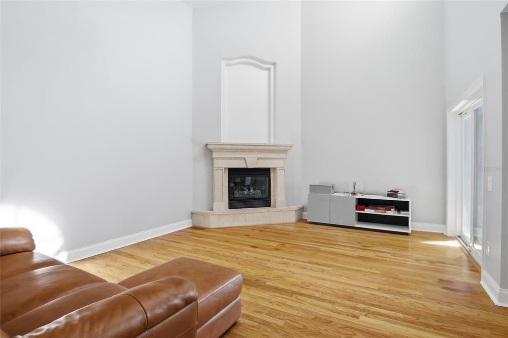 For Sale: $625,000 (2 beds, 2 baths, 1831 Square Feet)