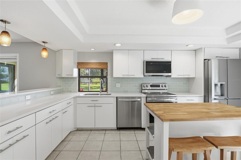 For Sale: $625,000 (2 beds, 2 baths, 1831 Square Feet)