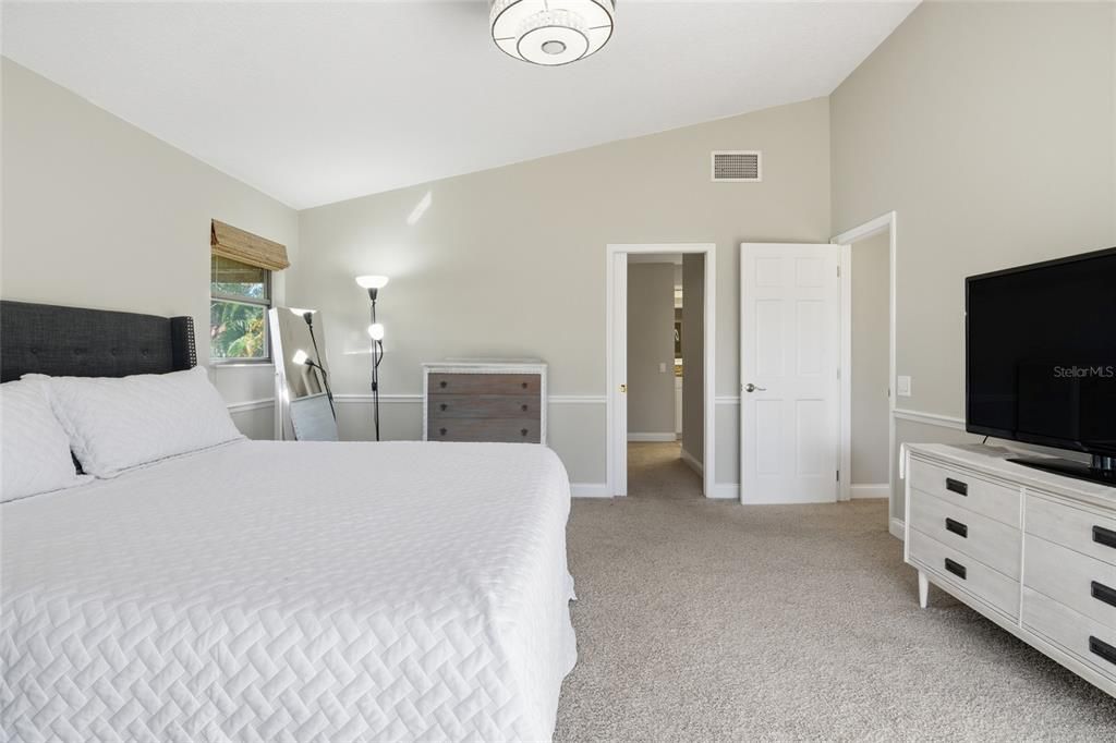 For Sale: $625,000 (2 beds, 2 baths, 1831 Square Feet)