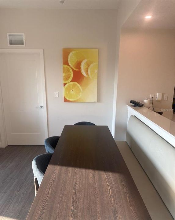 待售: $285,000 (3 贝兹, 3 浴室, 1544 平方英尺)