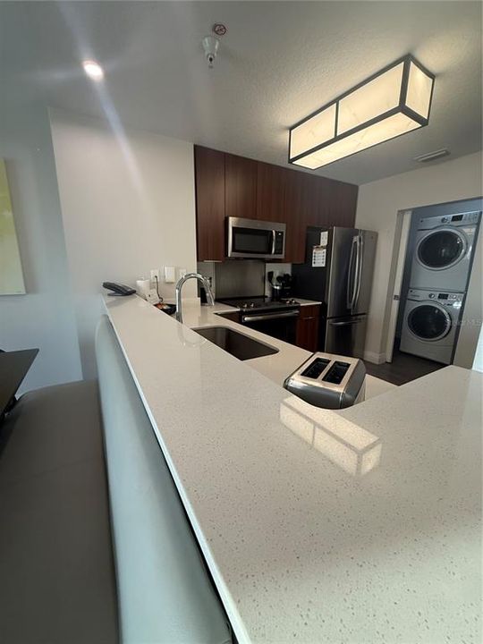 待售: $285,000 (3 贝兹, 3 浴室, 1544 平方英尺)