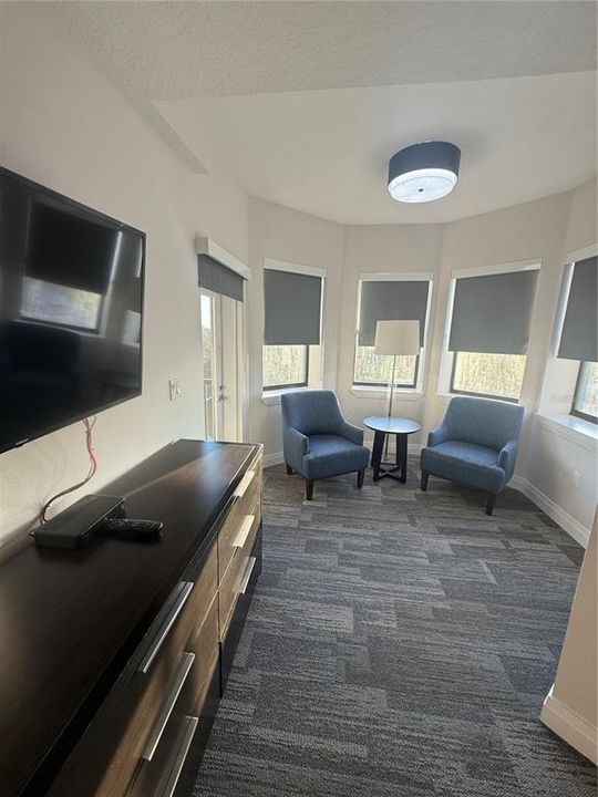 待售: $285,000 (3 贝兹, 3 浴室, 1544 平方英尺)