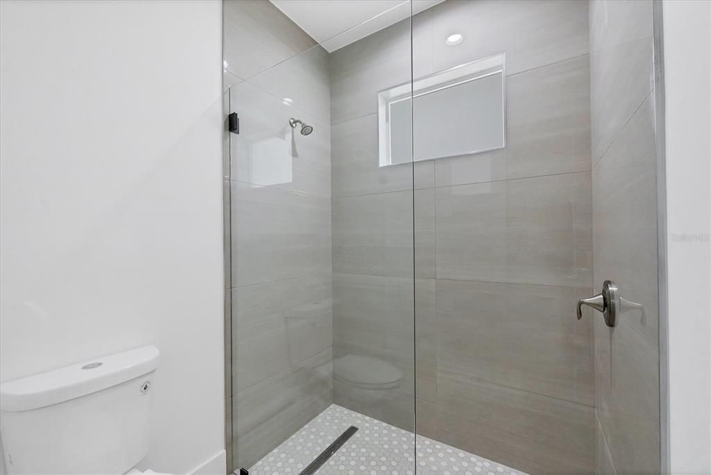 En Venta: $349,900 (3 camas, 2 baños, 1572 Pies cuadrados)