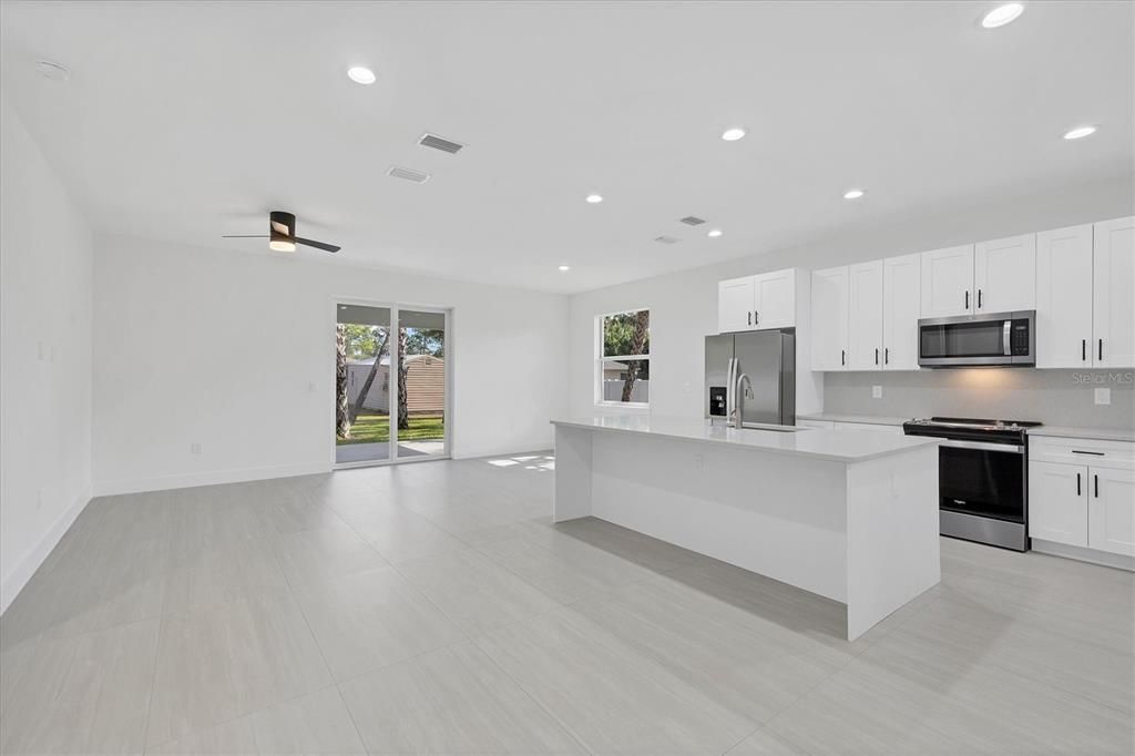 En Venta: $349,900 (3 camas, 2 baños, 1572 Pies cuadrados)