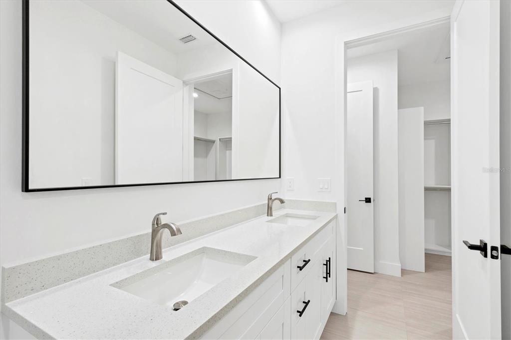 En Venta: $349,900 (3 camas, 2 baños, 1572 Pies cuadrados)