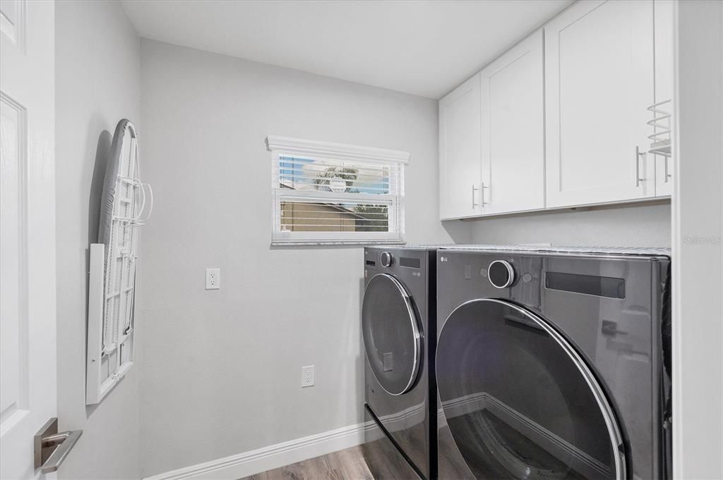 For Rent: $2,950 (4 beds, 2 baths, 2081 Square Feet)