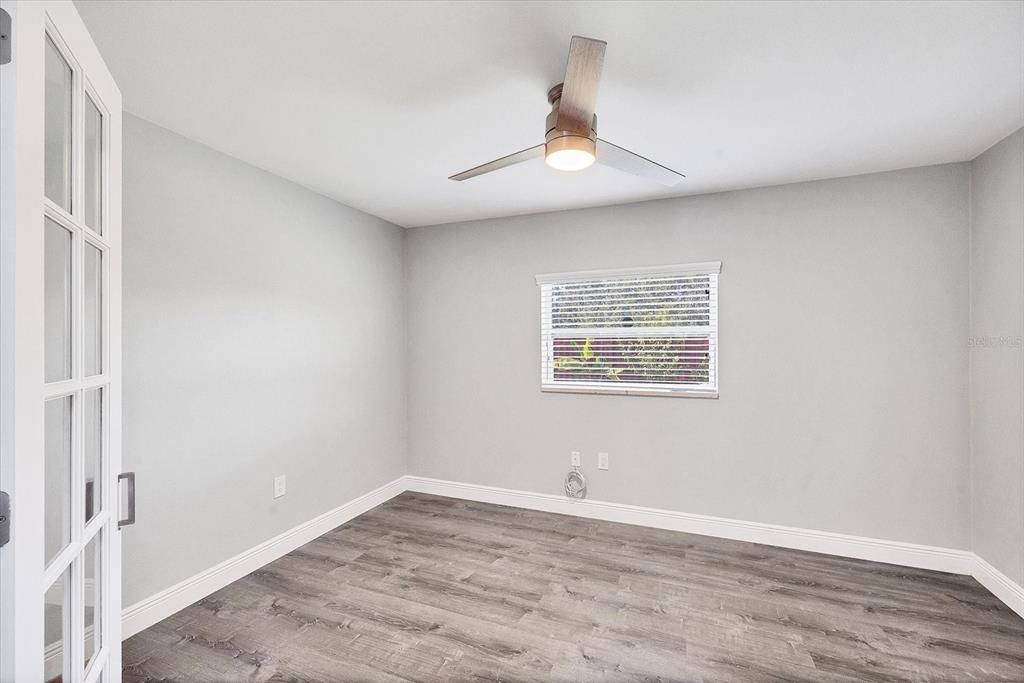 For Rent: $2,950 (4 beds, 2 baths, 2081 Square Feet)