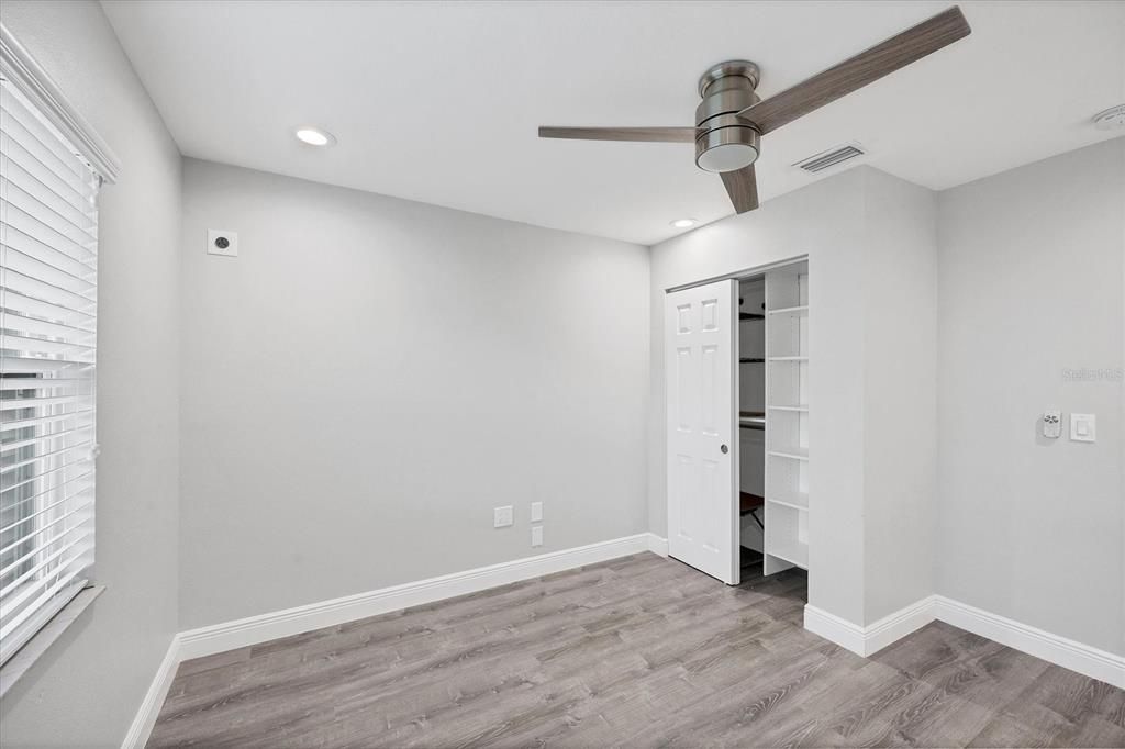 For Rent: $2,950 (4 beds, 2 baths, 2081 Square Feet)