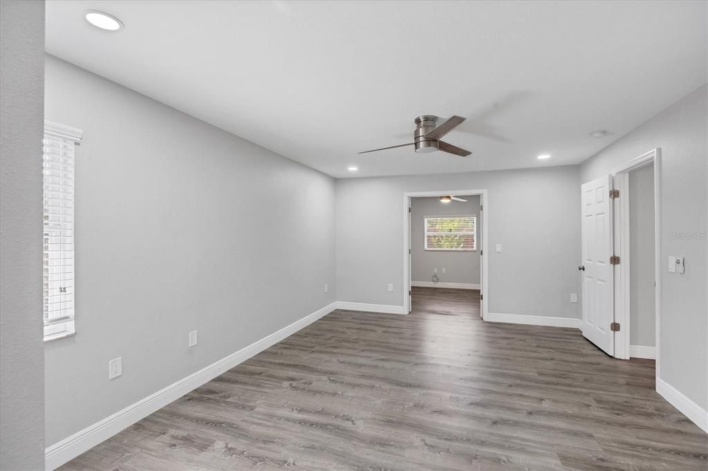 For Rent: $2,950 (4 beds, 2 baths, 2081 Square Feet)