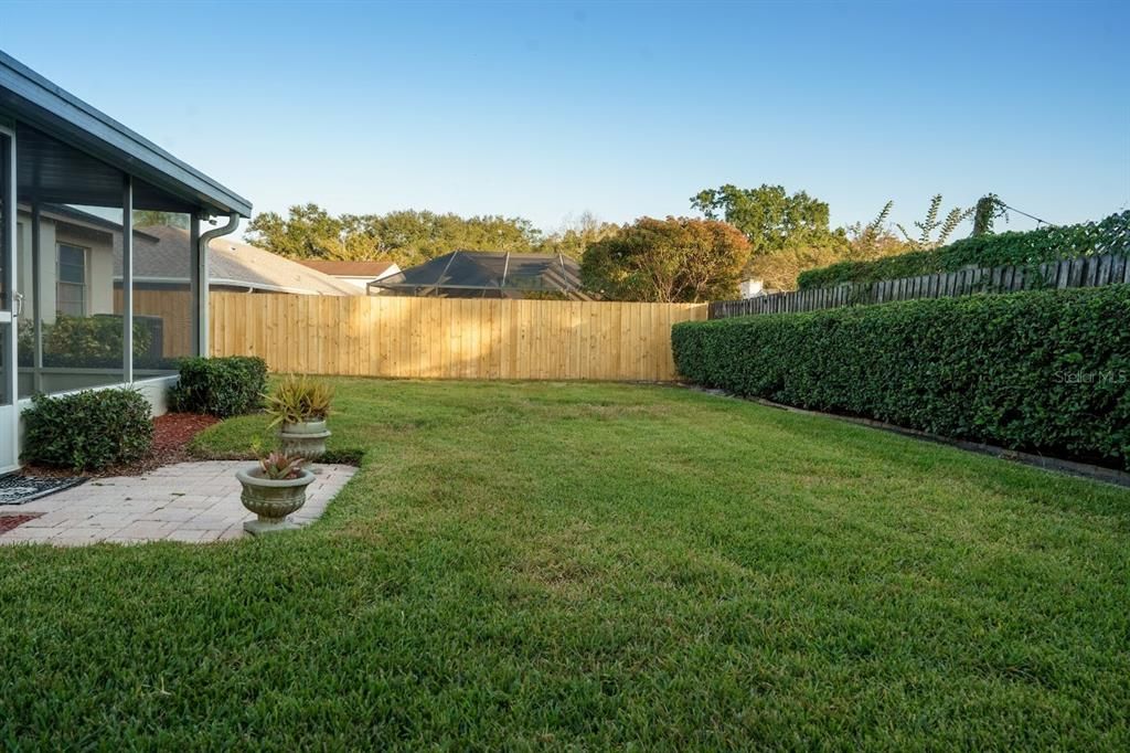 Под контрактом: $424,900 (3 спален, 2 ванн, 1596 Квадратных фут)