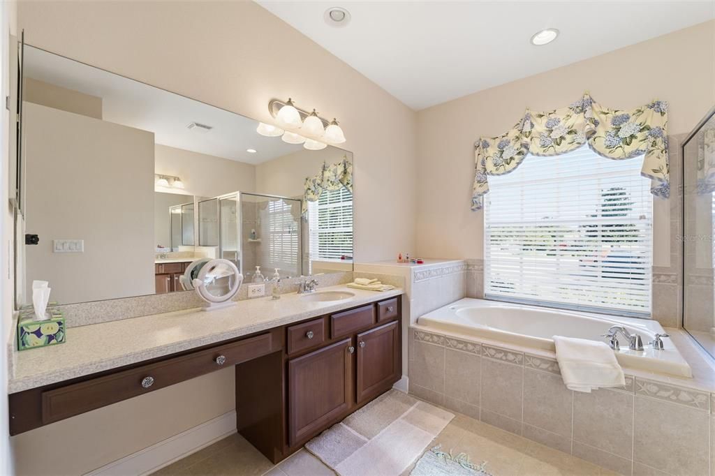 For Sale: $310,000 (3 beds, 2 baths, 2026 Square Feet)