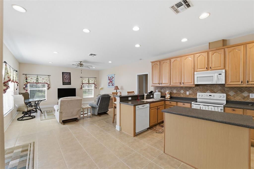 For Sale: $310,000 (3 beds, 2 baths, 2026 Square Feet)