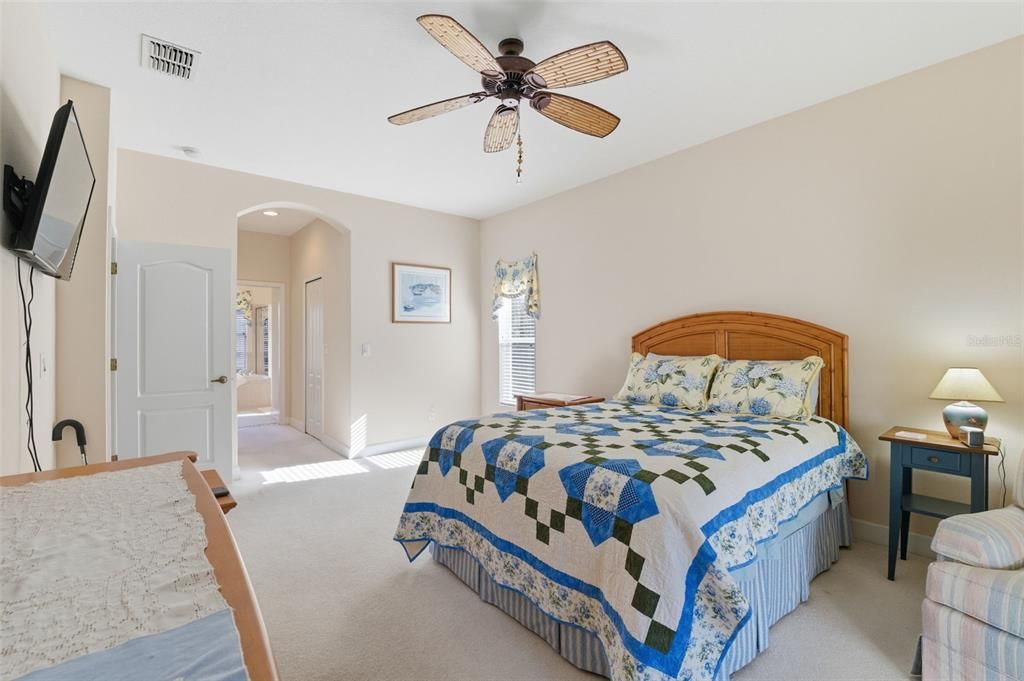 For Sale: $310,000 (3 beds, 2 baths, 2026 Square Feet)