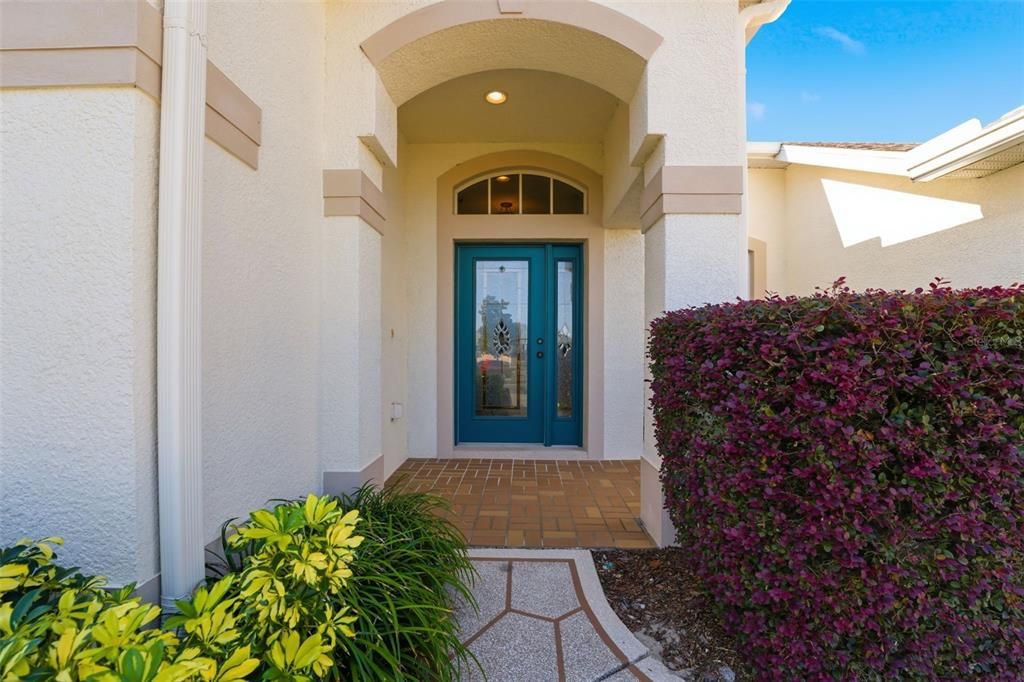 For Sale: $310,000 (3 beds, 2 baths, 2026 Square Feet)