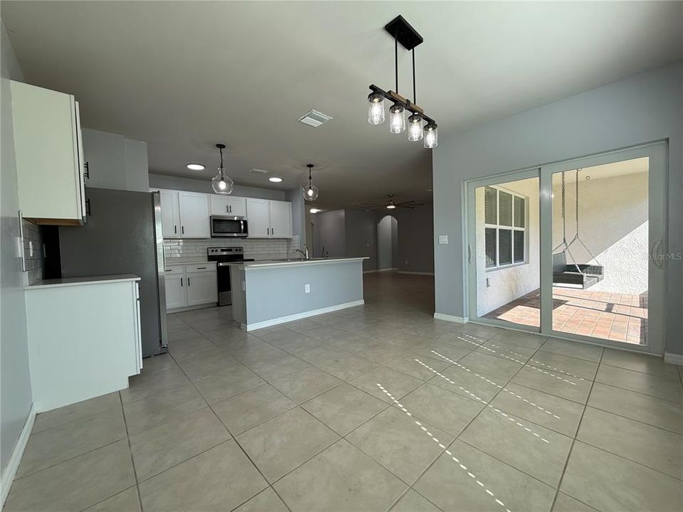 En Renta: $1,750 (4 camas, 2 baños, 2044 Pies cuadrados)