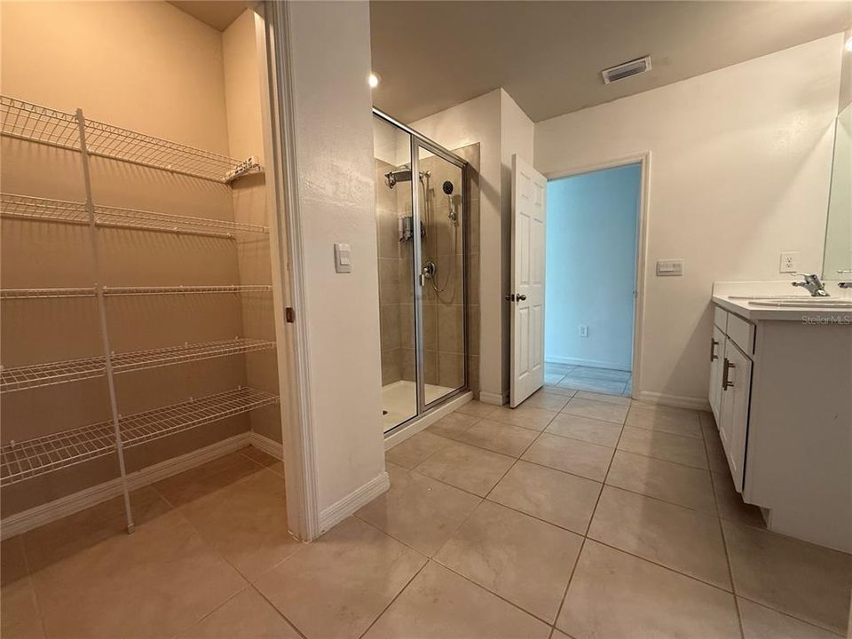 En Renta: $1,750 (4 camas, 2 baños, 2044 Pies cuadrados)